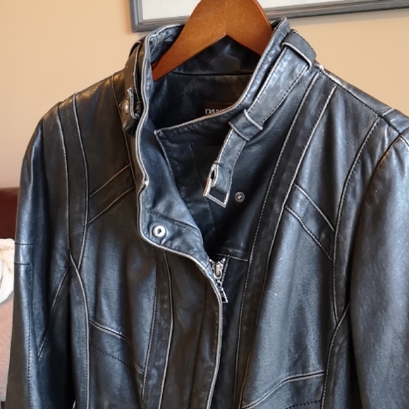 Leather coat - Picture 4 of 6